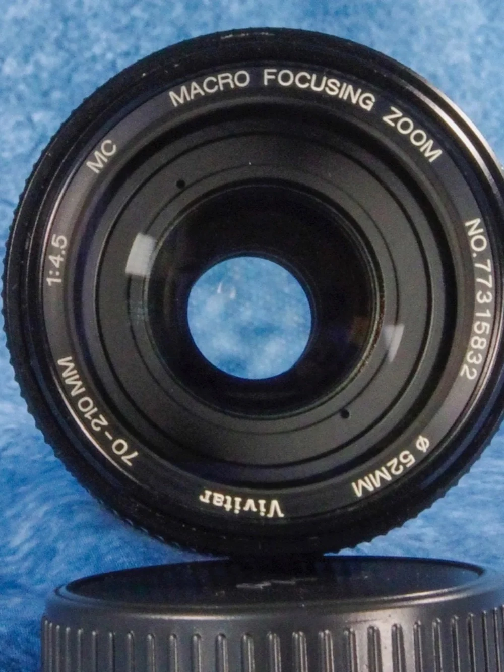Vivitar MC Macro Focusing Zoom 70-210mm f/4.5 - Pentax Mount